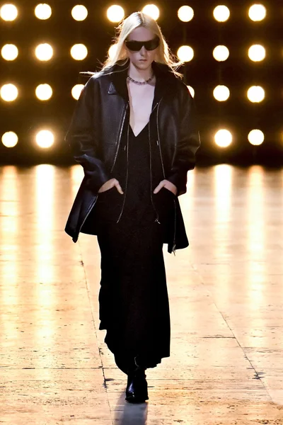 Look 57